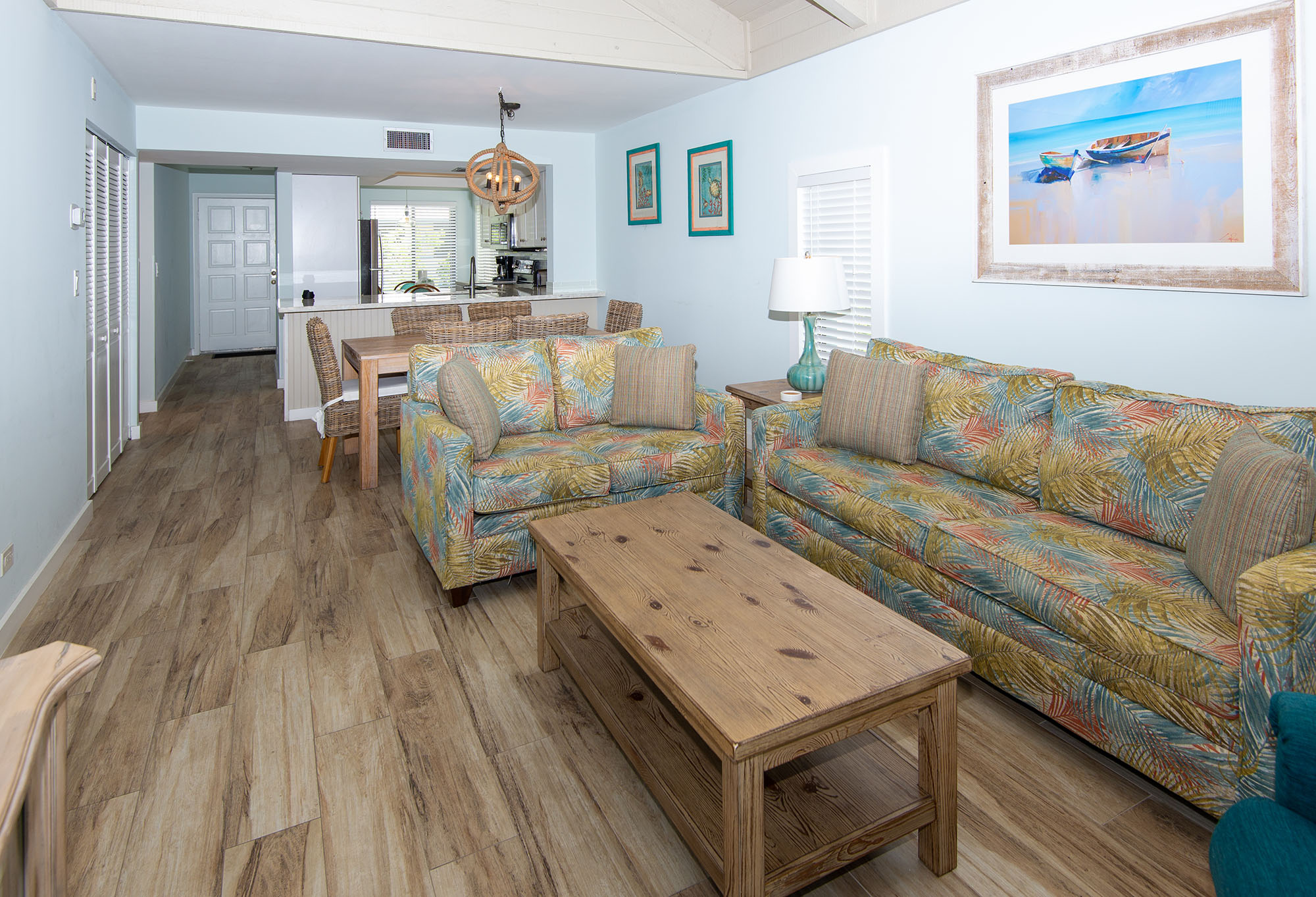 Marathon Key Beach Club Condo 1 living room