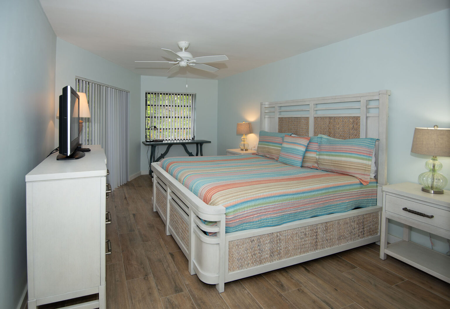 Marathon Key Beach Club Condo master bedroom